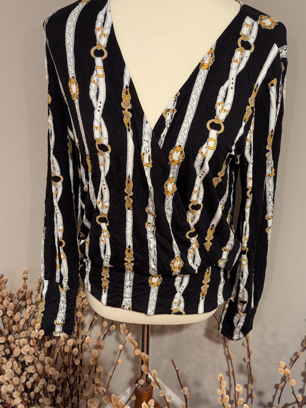 Black & White Chain Print Knit Wrap Blouse
